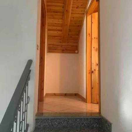 Mansarda Tra Le Montagne Apartman